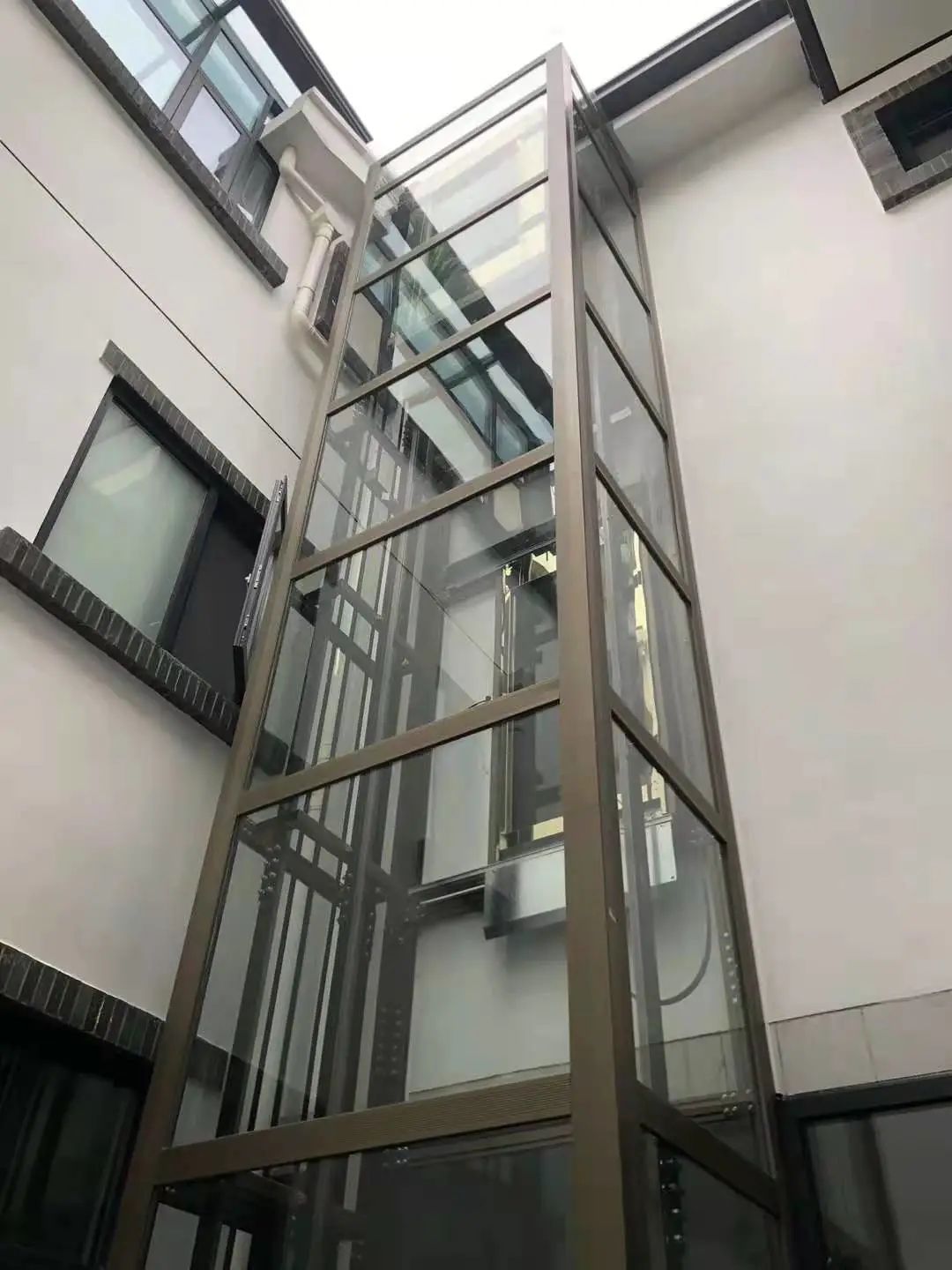 法立奧別墅電梯案例